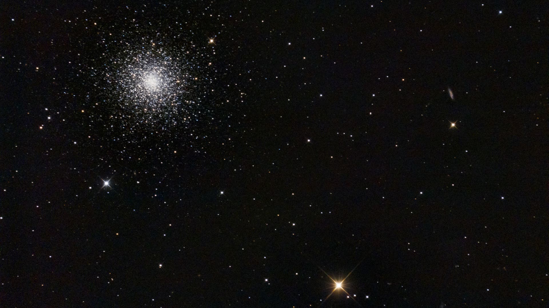 M3 und NGC 5263 Spektrum der Wissenschaft